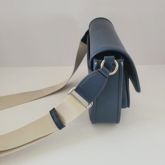 Michael Kors Bradshaw Medium Pocket Messenger Crossbody Handbag Navy Leather - Picture 5 of 9